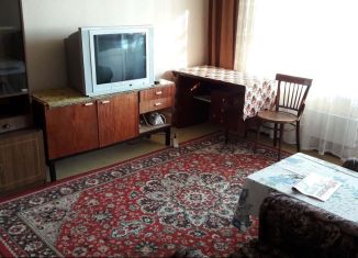 Сдам в аренду 3-комнатную квартиру, 64 м2, Самарская область, Революционная улица, 56