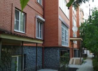 Продам пятикомнатную квартиру, 150 м2, станица Ессентукская, улица Гагарина