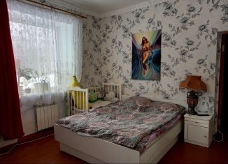 Сдаю 2-комнатную квартиру, 62 м2, Кандалакша, улица Чкалова, 39