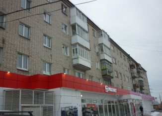 Продажа трехкомнатной квартиры, 50 м2, Екатеринбург, Хрустальная улица, 37, Хрустальная улица