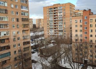 Продается 3-комнатная квартира, 56 м2, Москва, улица Габричевского, 8к2, станция Щукинская