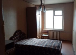 Продаю 3-комнатную квартиру, 62.2 м2, поселок городского типа Суходол, улица Суворова, 6