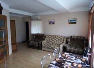 2-комнатная квартира в аренду, 40 м2, Крым, улица Щербака, 13Б