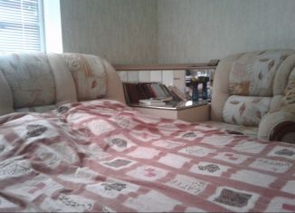 Сдается двухкомнатная квартира, 45 м2, Тихорецк, Красноармейская улица, 46