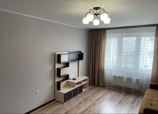 Продается однокомнатная квартира, 40 м2, Краснодар, улица Валерия Гассия, 11, улица Валерия Гассия