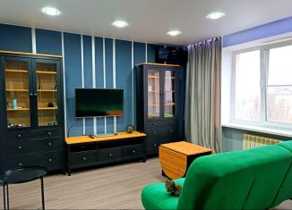 3-комнатная квартира в аренду, 64 м2, Таганрог, улица Дзержинского, 152-2