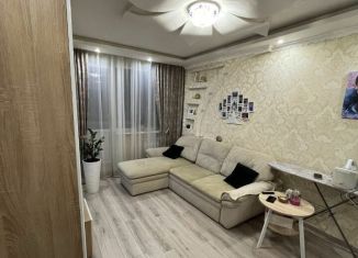 Продается 2-комнатная квартира, 50.1 м2, Санкт-Петербург, улица Десантников, 28, метро Ленинский проспект