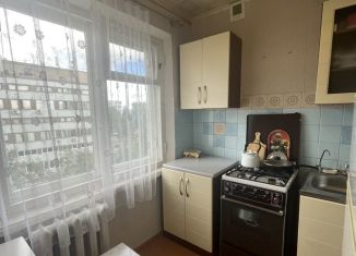 Продается 2-комнатная квартира, 48 м2, Саратовская область, улица Ленина, 93А