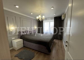 Продам 3-комнатную квартиру, 70 м2, Новочеркасск, Баклановский проспект, 192А