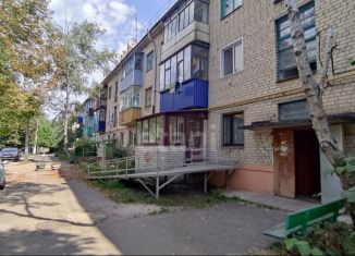Трехкомнатная квартира на продажу, 55.4 м2, Валуйки, улица Курячего