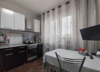 Продам двухкомнатную квартиру, 53 м2, Саратовская область, улица Братьев Захаровых, 152
