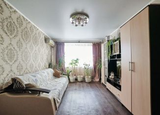 Продам 2-ком. квартиру, 49.8 м2, Стерлитамак, Коммунистическая улица, 102