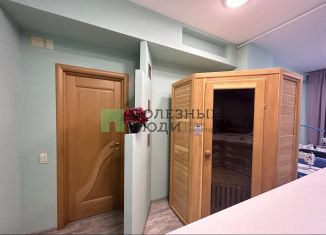 Продается 2-комнатная квартира, 58.3 м2, Барнаул, проспект Ленина, 54