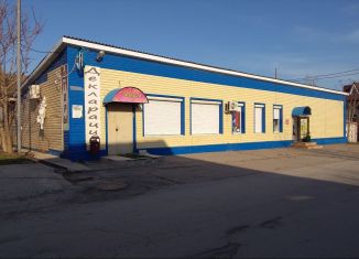 Продаю торговую площадь, 232 м2, Цимлянск, улица Азина, 33