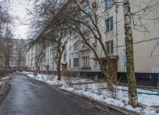 Сдам трехкомнатную квартиру, 48 м2, Санкт-Петербург, метро Ленинский проспект