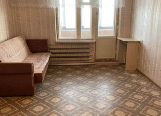 Продается 1-ком. квартира, 35 м2, Татарстан, улица Комиссара Габишева, 17