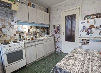 Продаю двухкомнатную квартиру, 47.6 м2, Кемеровская область, Вокзальная улица, 7