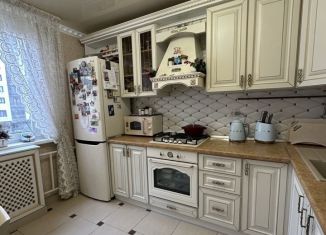 Продажа 3-комнатной квартиры, 75 м2, Нальчик, улица Атажукина, 10, район Предгорный