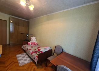Продам трехкомнатную квартиру, 58.1 м2, Ставропольский край, Северная улица, 13