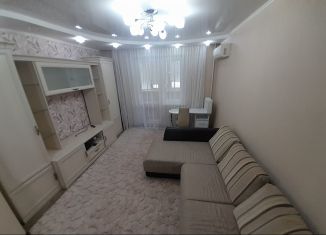 Продается 1-комнатная квартира, 41 м2, Курск, улица Мыльникова, 15