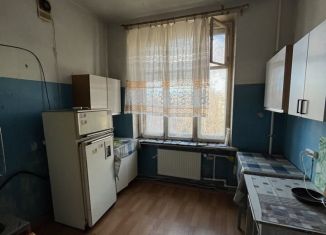 Продажа трехкомнатной квартиры, 82.9 м2, Колпино, проспект Ленина, 38