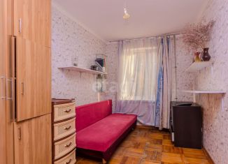 Продается 3-комнатная квартира, 59.3 м2, Краснодар, улица Карякина, 12, микрорайон ЗИП