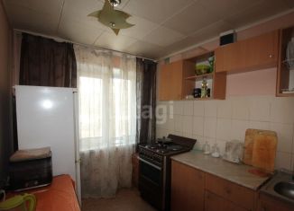 Продается 1-комнатная квартира, 30 м2, Челябинская область, улица Молодогвардейцев, 58Б
