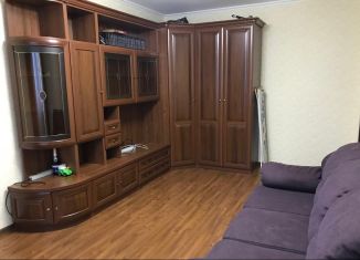 Аренда 2-комнатной квартиры, 60 м2, Москва, улица Адмирала Лазарева, 29