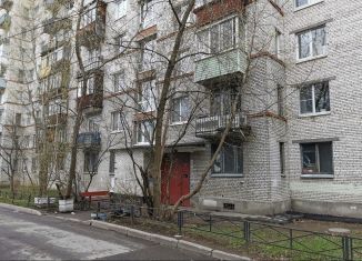 3-комнатная квартира на продажу, 58.6 м2, Санкт-Петербург, проспект Маршала Жукова, муниципальный округ Ульянка