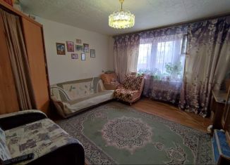2-комнатная квартира на продажу, 52 м2, Свердловская область, улица Папанинцев, 3