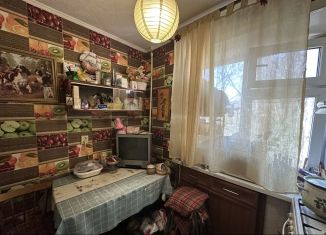 Продажа трехкомнатной квартиры, 58 м2, Таганрог, улица Морозова, 11