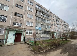 Продам двухкомнатную квартиру, 51 м2, Вичуга, улица Покровского, 26А