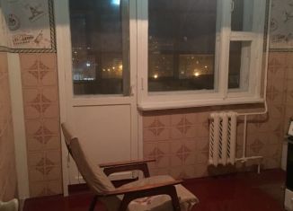 Сдается в аренду 3-комнатная квартира, 56 м2, Первоуральск, проспект Космонавтов, 25А