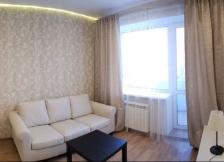 Сдается в аренду двухкомнатная квартира, 44.7 м2, Екатеринбург, улица Карла Маркса