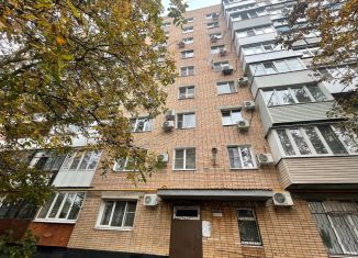 Четырехкомнатная квартира на продажу, 75.8 м2, Батайск, улица Ворошилова, 189