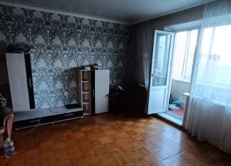 Продам 1-комнатную квартиру, 41.8 м2, Челябинск, улица Хохрякова, 2