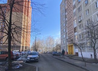 Продается двухкомнатная квартира, 51 м2, Воскресенск, улица Зелинского, 18