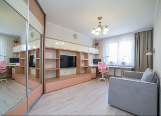 Продается 2-комнатная квартира, 56.4 м2, Екатеринбург, улица Краснолесья, 28