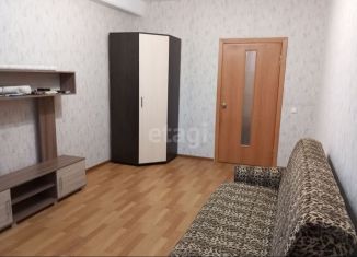 Продам 1-комнатную квартиру, 38 м2, Пермский край, Хабаровская улица, 54
