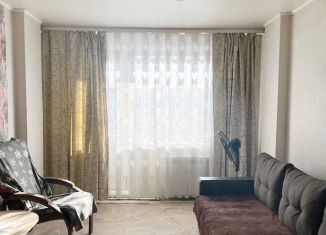 2-комнатная квартира на продажу, 44 м2, Черногорск, Майская улица, 76