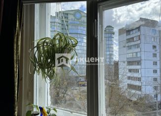 Продается четырехкомнатная квартира, 60.1 м2, Ивановская область, улица Сакко, 52