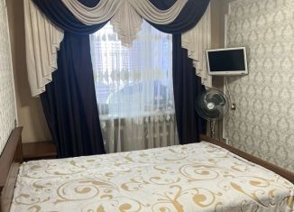 Трехкомнатная квартира на продажу, 60 м2, Карачаево-Черкесия, улица Космонавтов, 46