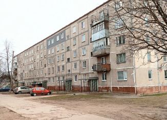 Продаю двухкомнатную квартиру, 43.7 м2, Вологодская область, улица Торфяников, 3