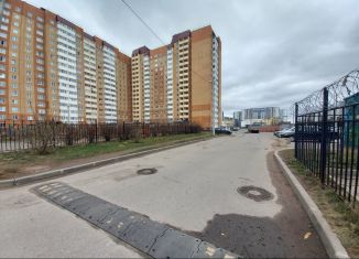 Продам 2-комнатную квартиру, 62 м2, Санкт-Петербург, улица Коммунаров, 188к1