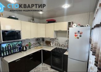 Продается 3-комнатная квартира, 52.8 м2, Первоуральск, проспект Ильича, 11Б