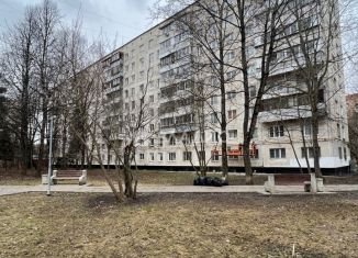 Продам 3-комнатную квартиру, 56 м2, Москва, микрорайон В, 2
