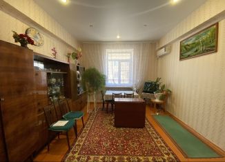 Продается двухкомнатная квартира, 45.5 м2, Альметьевск, улица Ленина, 34