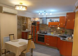 Продается 3-комнатная квартира, 68 м2, Татарстан, улица Курчатова, 2