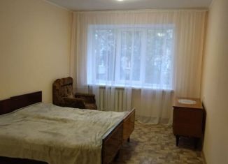 Сдается двухкомнатная квартира, 43 м2, Крым, улица Крымских Партизан, 5