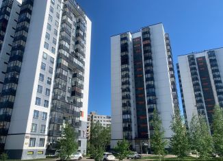 Сдаю однокомнатную квартиру, 40 м2, Новгородская область, Большая Санкт-Петербургская улица, 124А